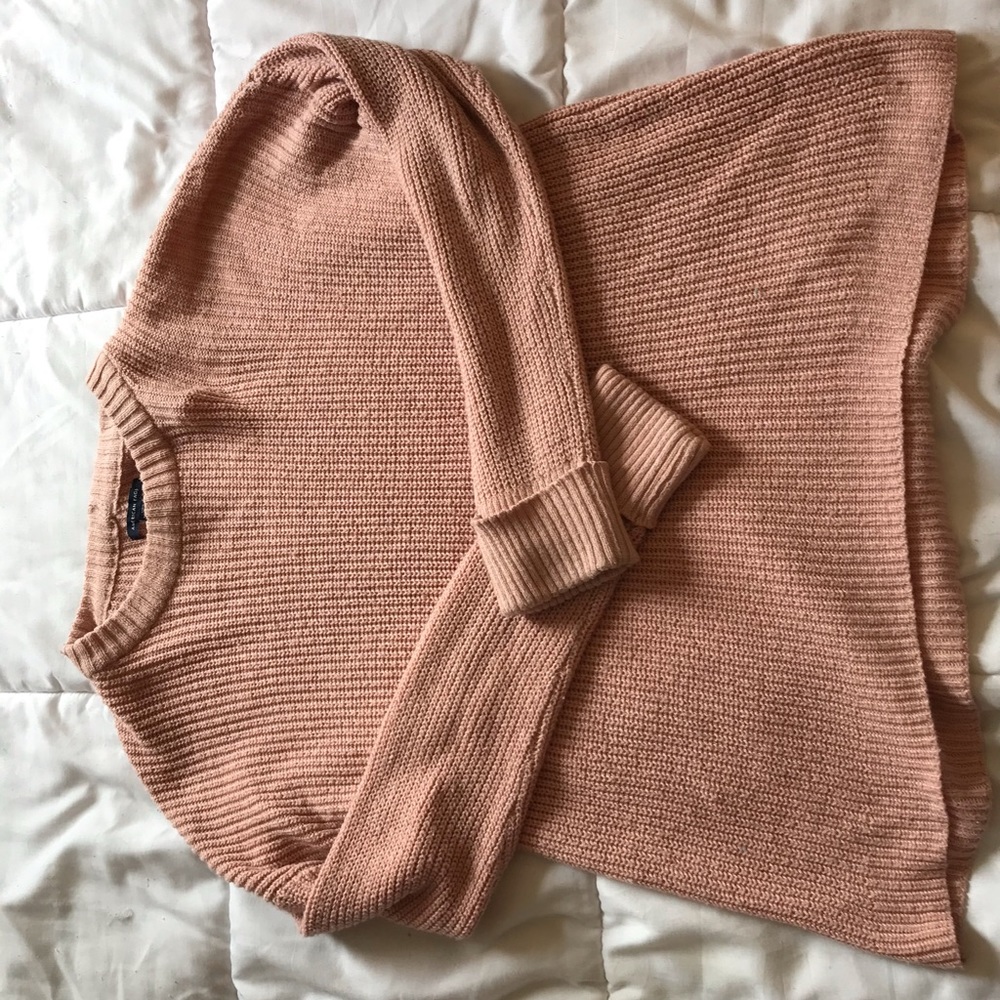 AMERICAN EAGLE SWEATER